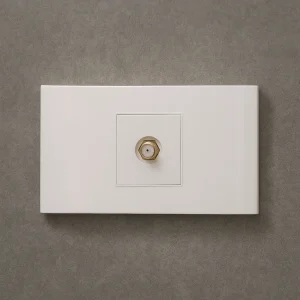 Toma televisión Blanca Carpinter A11